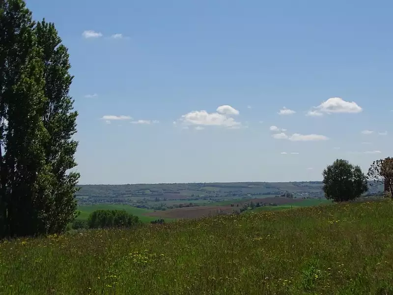 Terrain, 3 048 m²