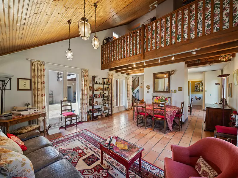 Maison, 228 m²