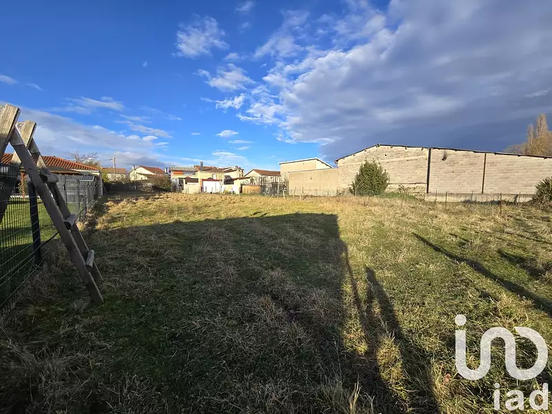 Terrain, 816 m²
