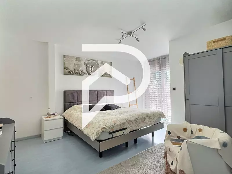 Maison, 200 m²