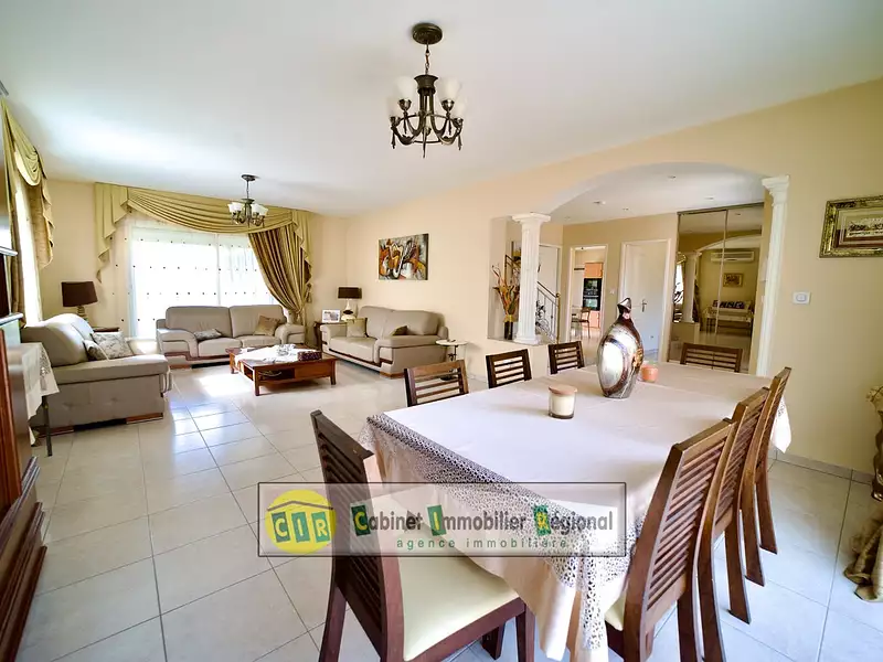 Maison, 160 m²