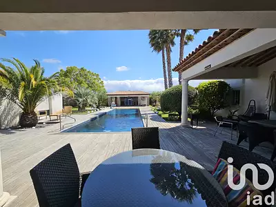 Maison, 207 m²
