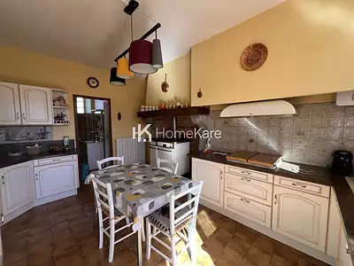 Maison, 200 m²