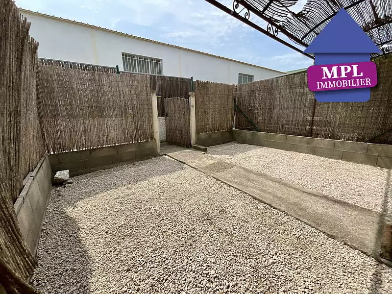 Immeuble, 1 034 m²