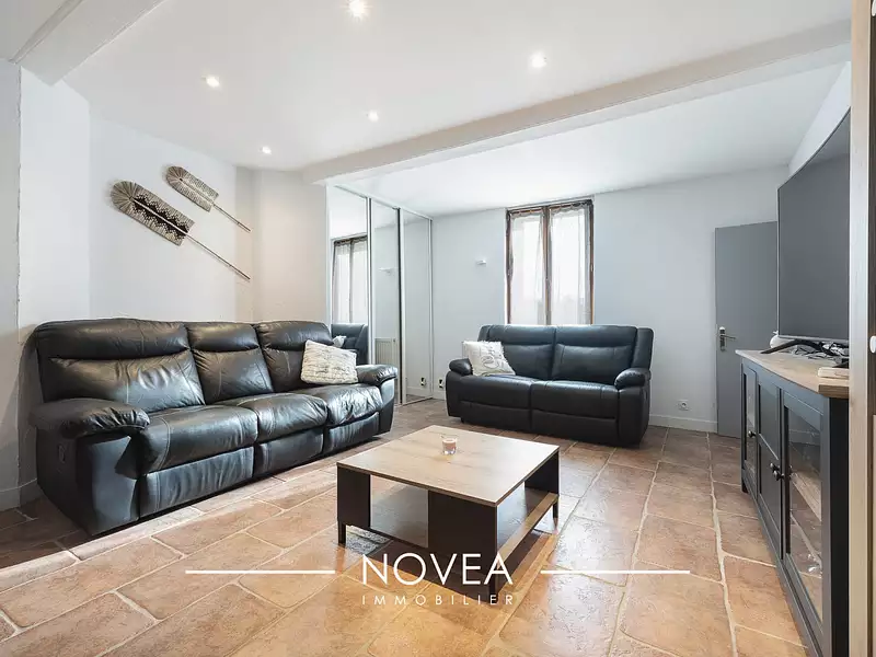 Maison, 169 m²