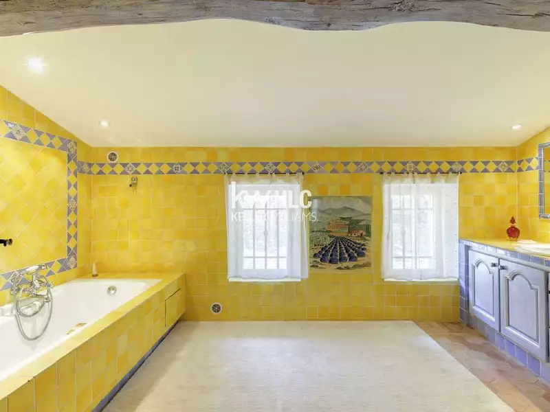 Maison, 412 m²