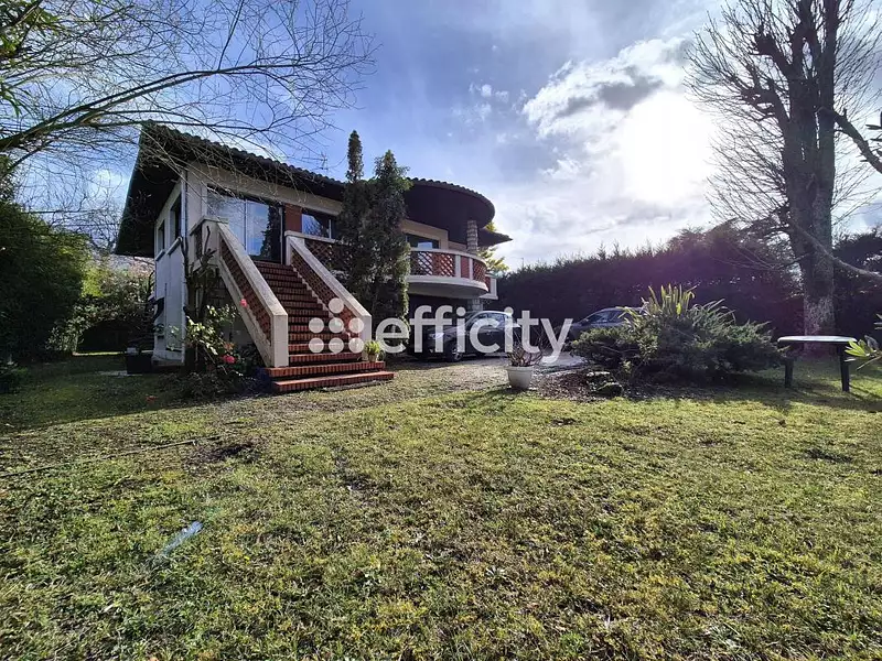 Maison, 195 m²