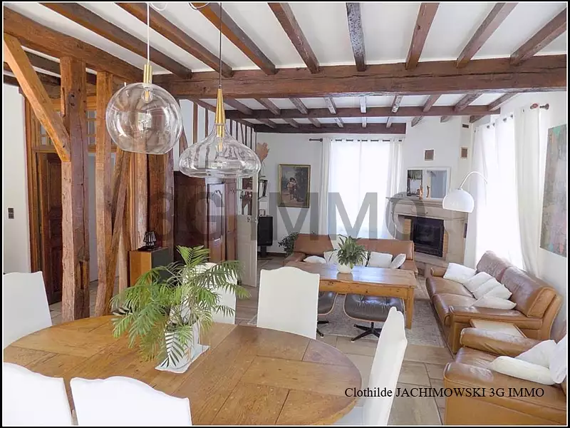 Maison, 302 m²