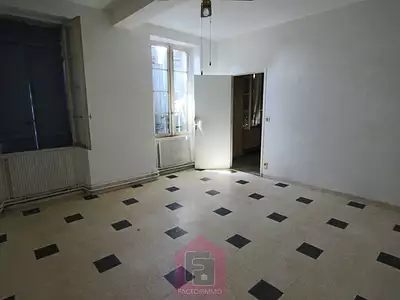 Immeuble, 300 m²