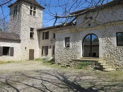 Maison, 3 600 m²