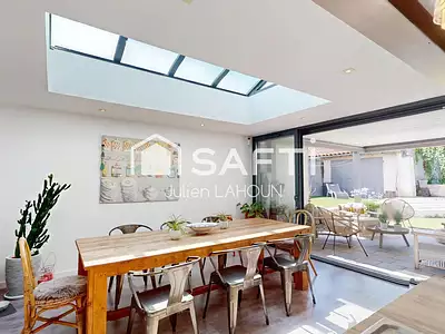 Maison, 204 m²