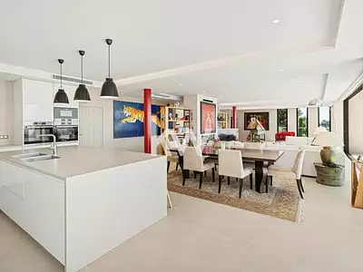 Maison, 560 m²