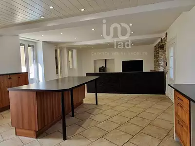 Maison, 233 m²