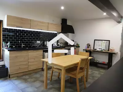 Maison, 240 m²