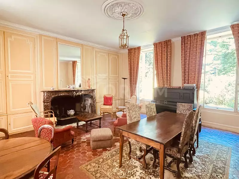 Maison, 166 m²