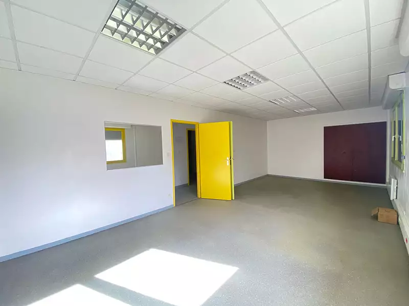 Divers, 390 m²