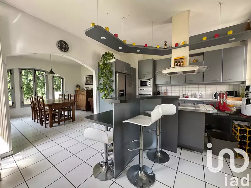 Maison, 320 m²