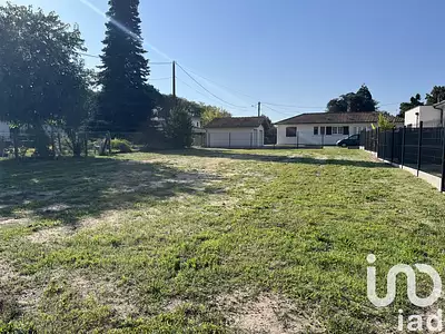 Terrain, 636 m²