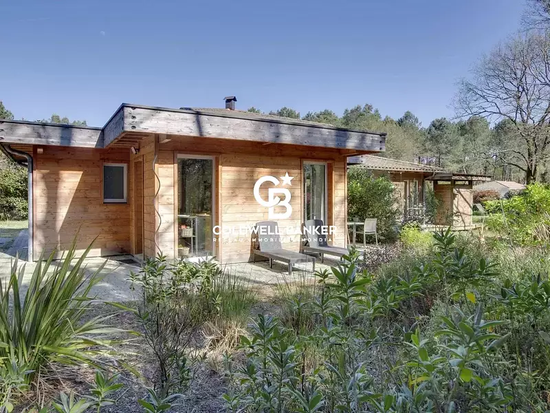 Maison, 240 m²