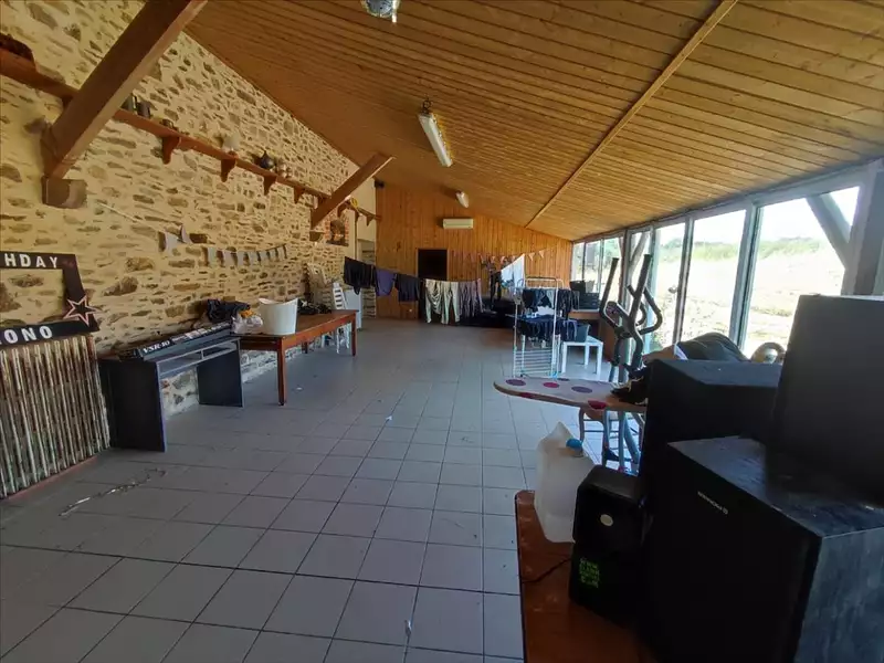 Maison, 240 m²