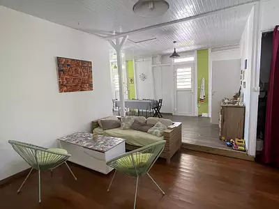 Maison, 220 m²