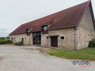 Maison, 240 m²