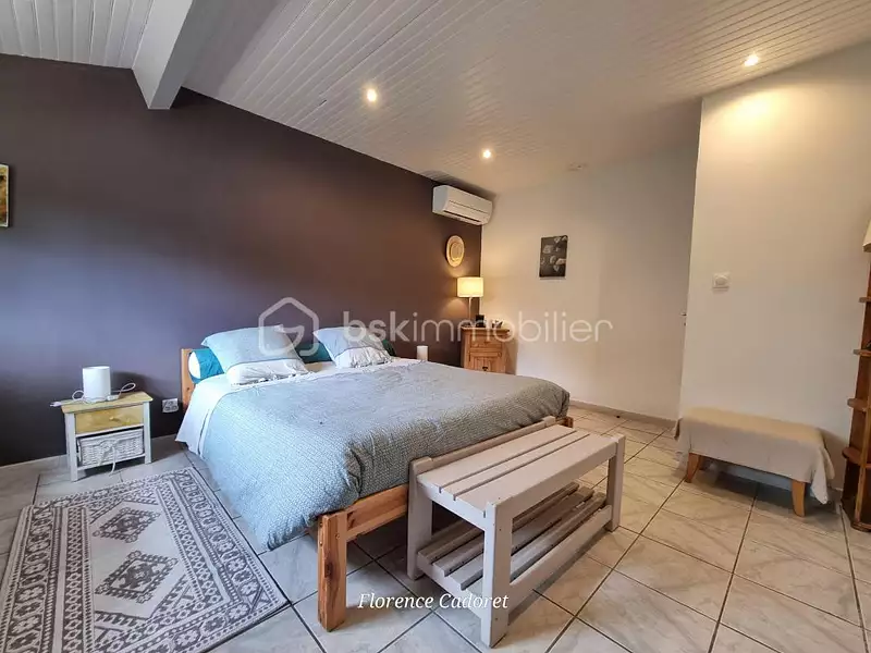 Maison, 239 m²