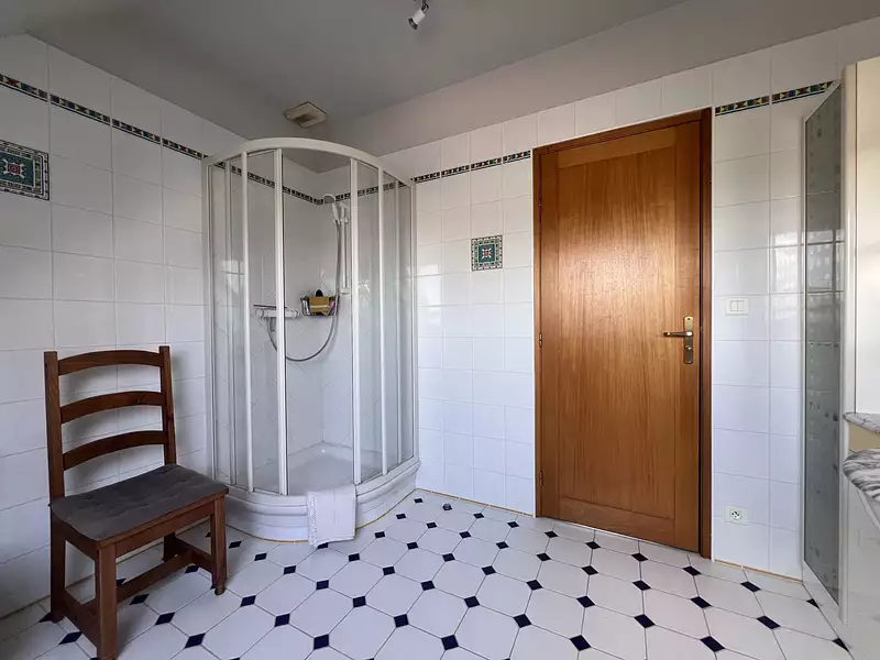 Maison, 260 m²