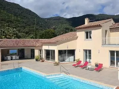Maison, 352 m²