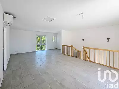 Maison, 210 m²