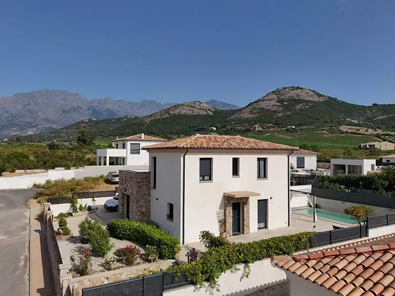Maison, 144 m²
