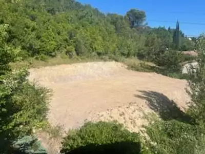 Terrain, 1 078 m²