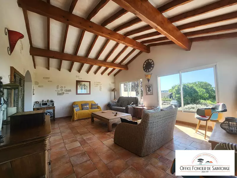 Maison, 375 m²