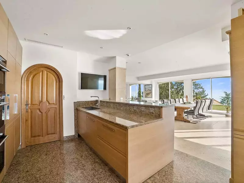 Maison, 317 m²