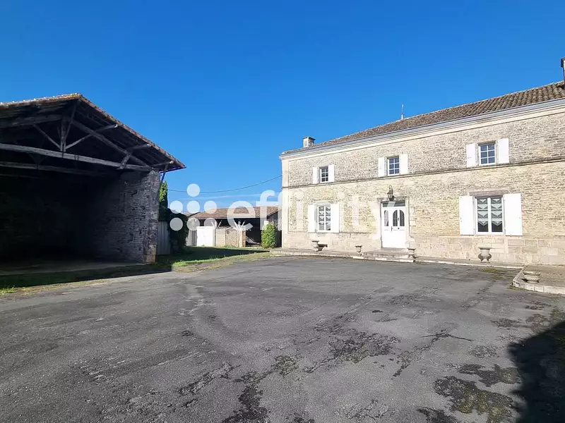 Maison, 206 m²