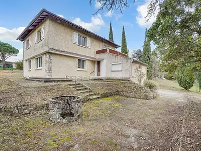 Maison, 235 m²