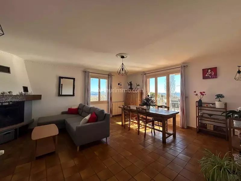 Maison, 230 m²