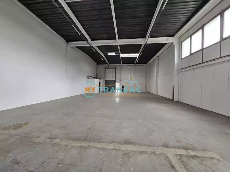 Divers, 304 m²
