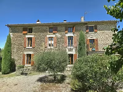 Maison, 257 m²