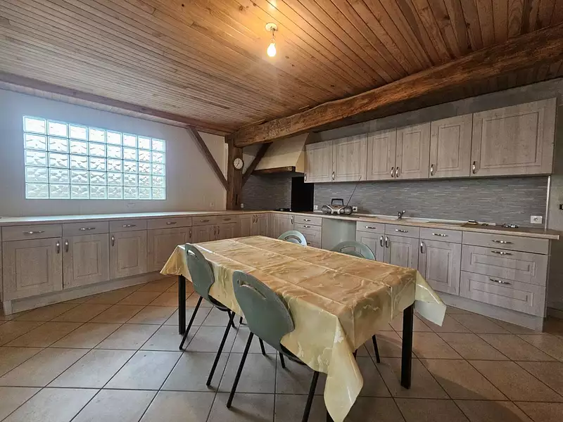 Maison, 310 m²