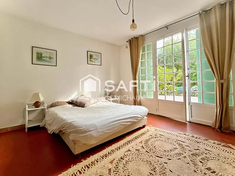 Maison, 632 m²