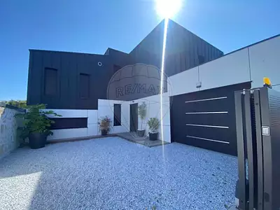 Maison, 216 m²