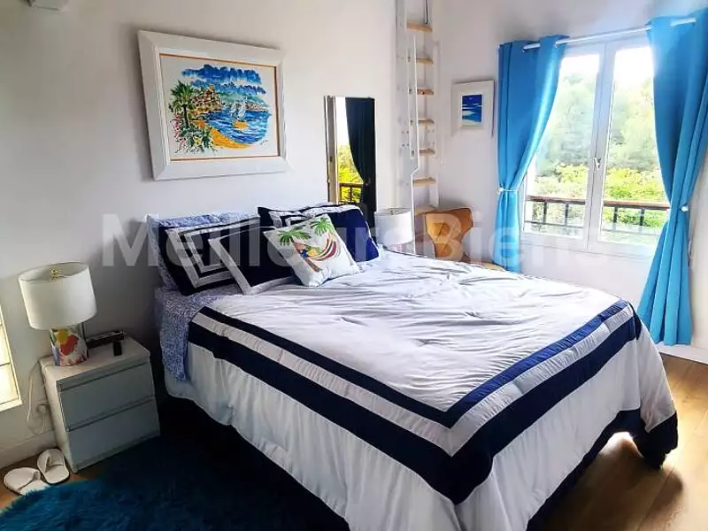 Maison, 248 m²