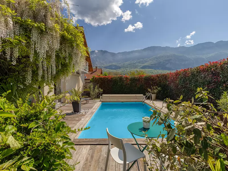 Maison, 166 m²