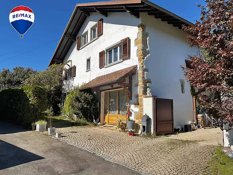 Maison, 240 m²