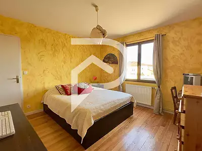 Maison, 225 m²