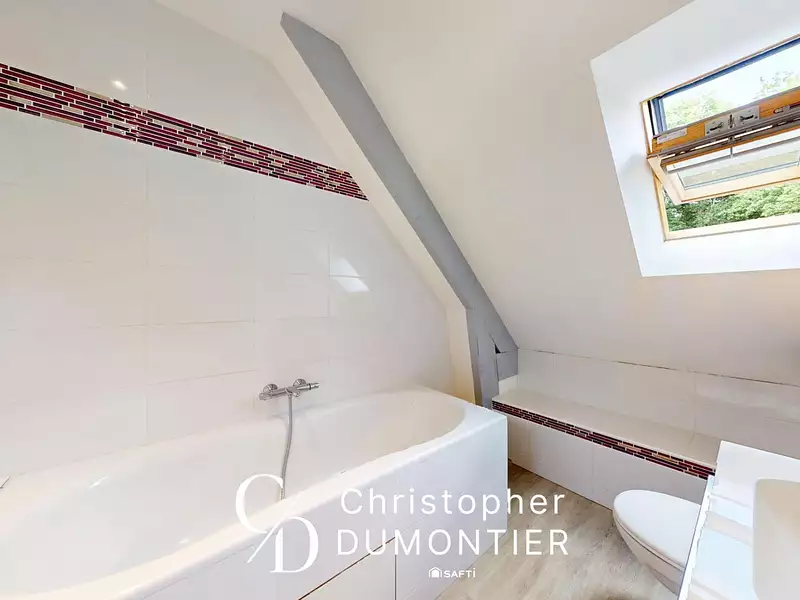 Maison, 136 m²