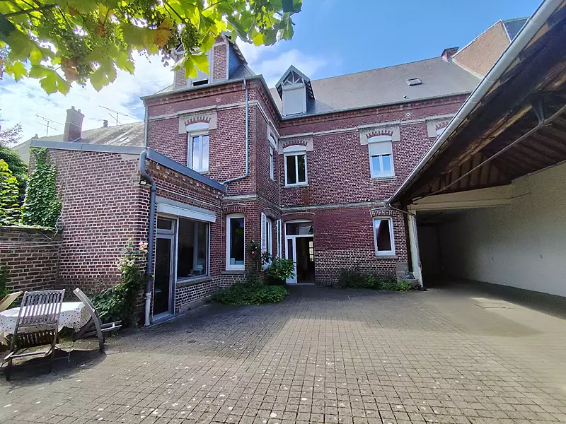 Maison, 260 m²
