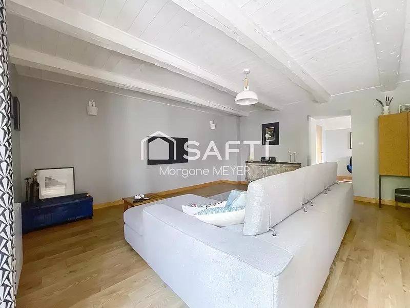 Maison, 148 m²