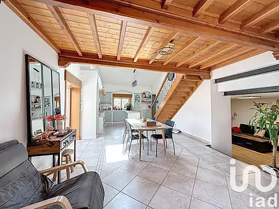 Maison, 255 m²